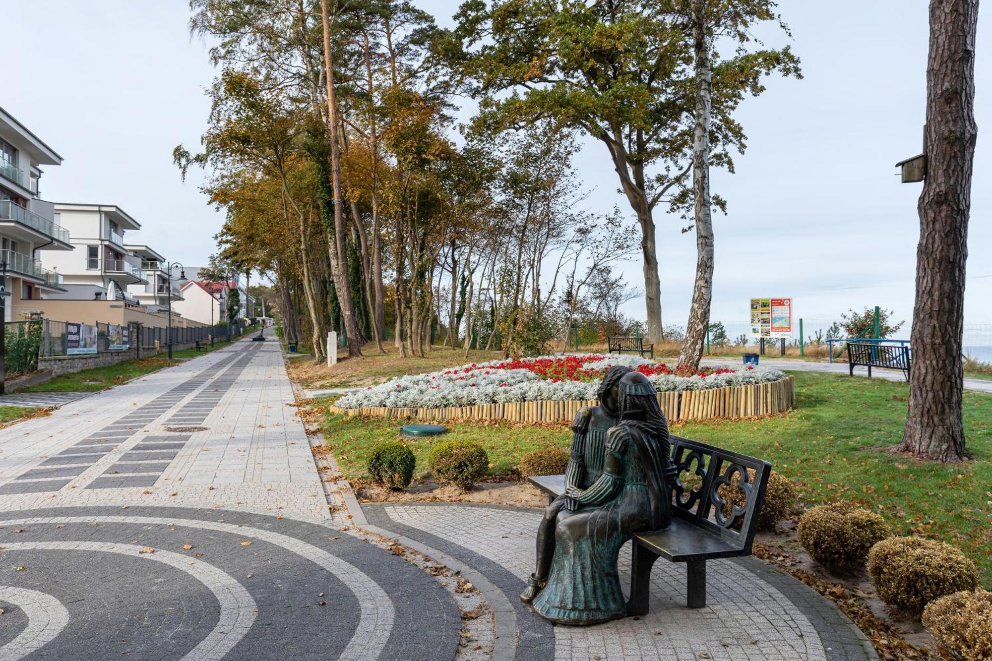 Klifowa Resort With Spa, Fitness & Kids Club By Noclegi Renters Реваль Экстерьер фото